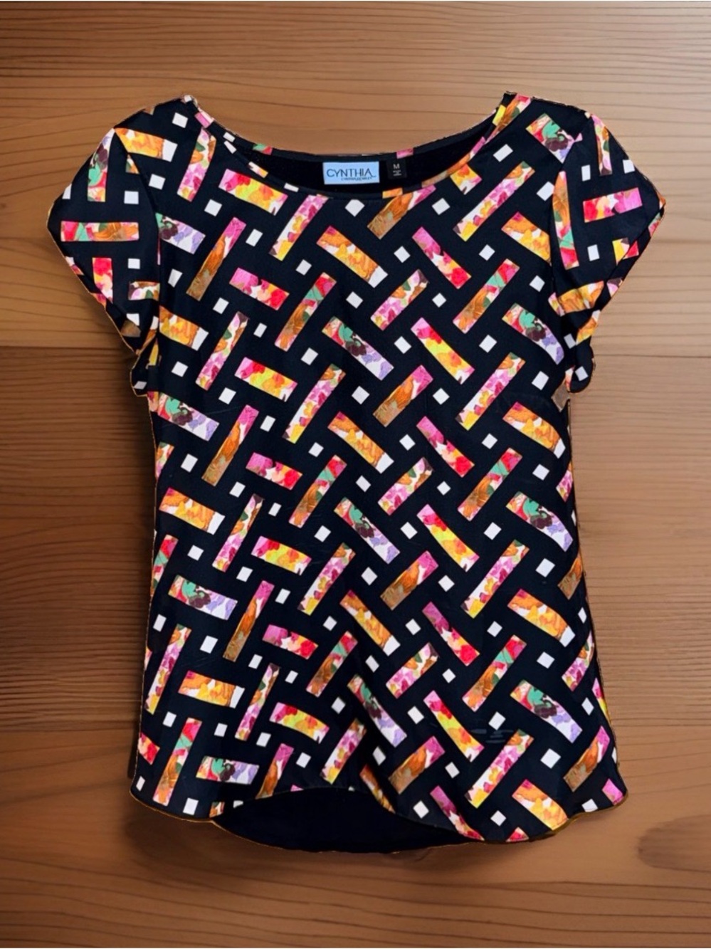CYNTHIA Cynthia Rowley Black Short Sleeve Top w/ Multicolor Geometric Print-M-EC